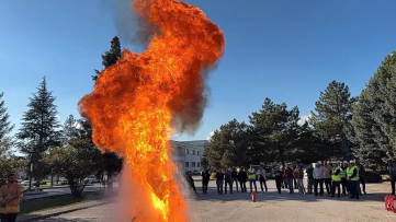 Erzincan'da İtfaiyeden Personele İlk Yardım Eğitimi