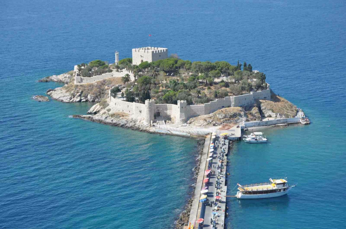 Güvercinada Kalesi UNESCO Kalıcı Listesini Bekliyor