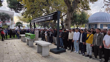 Kazada hayatını kaybeden motokurye defnedildi
