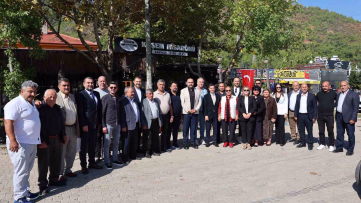 Marmaris Belediye Başkanı Ünlü Muhtarlarla Buluştu