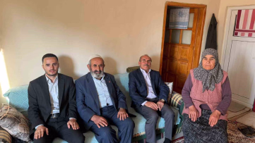 MHP’li Heyetten Kuluncak’ta Şehit Ailelerine Ziyaret