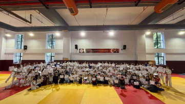Salihli'de 300 Judocu Kemer Sınavında Ter Döktü