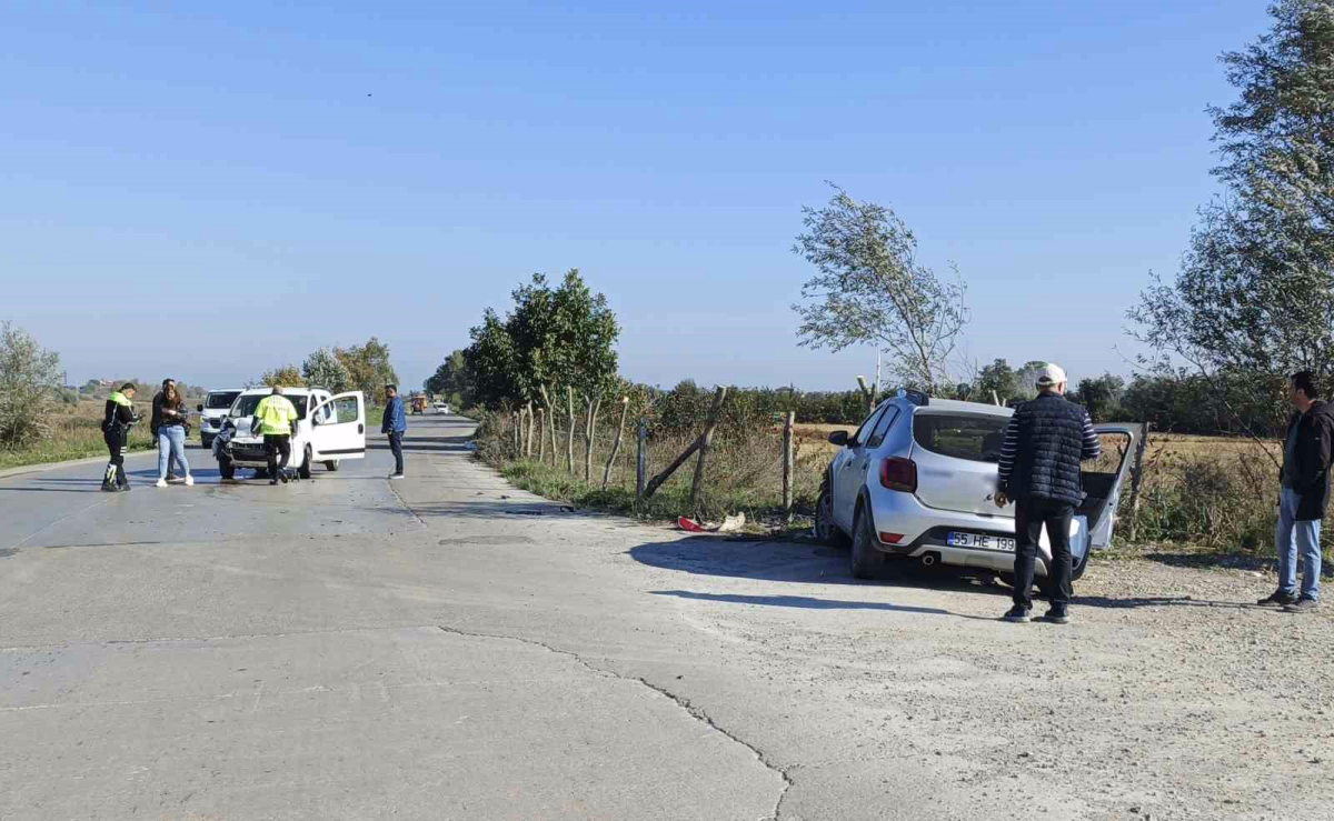 Samsun Bafra'da İki Otomobil Çarpıştı: 3 Yaralı