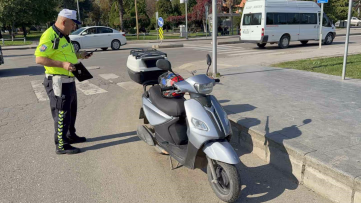 Samsun'da Motosiklet Devrildi Sürücü Yaralandı
