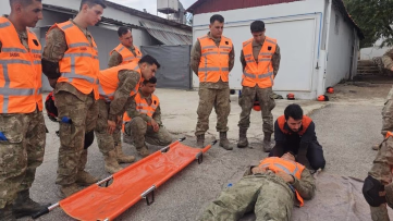 Şırnak'ta Enkazda Arama Kurtarma Eğitimi