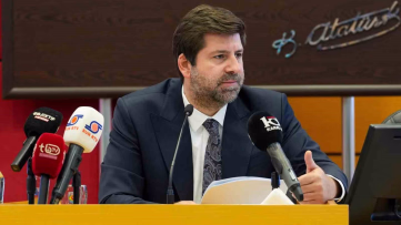 Tarsus Belediye Başkanı Ali Boltaç istifa etti
