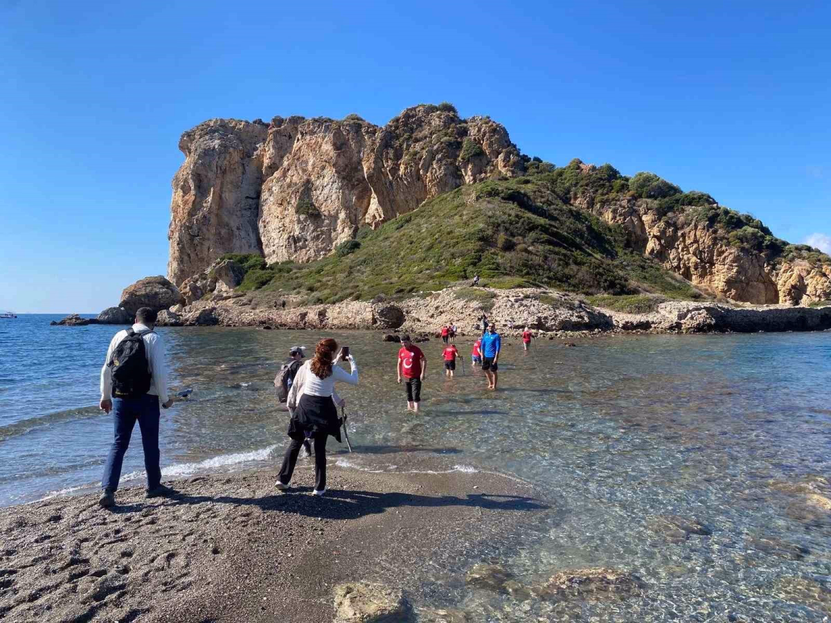 TURBELDAK'tan İzmir'de 9 kilometrelik yürüyüş