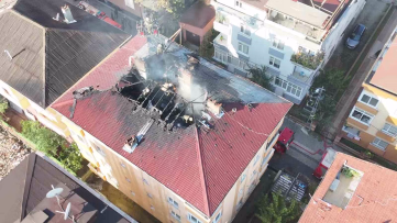 Tuzla'daki Fabrika Yangını Havadan Görüntülendi