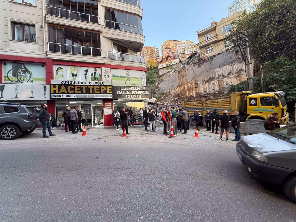 Zonguldak'ta Bina Çökmesi Sonrası Tahliyeler