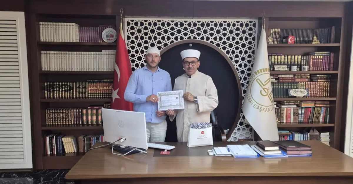 Alman Vatandaşı Alanya'da Müslüman Oldu