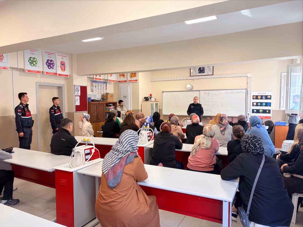 Bilecik'te Jandarmadan Velilere Güvenlik Uyarısı