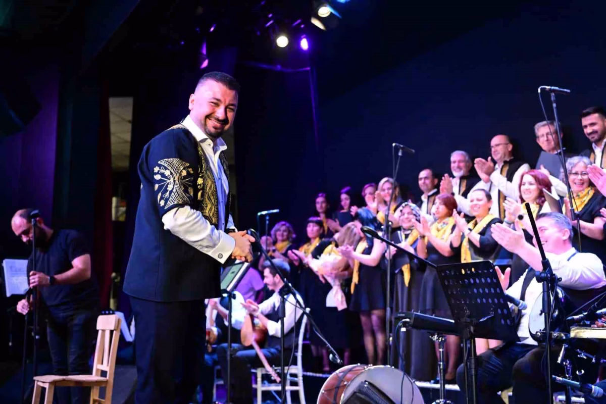 Manisa'da Neşet Ertaş türküleriyle unutulmaz gece
