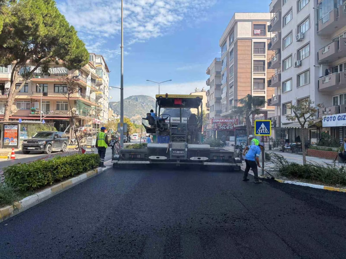 Aydın'da Altyapı ve Yol Çalışmaları Sürüyor