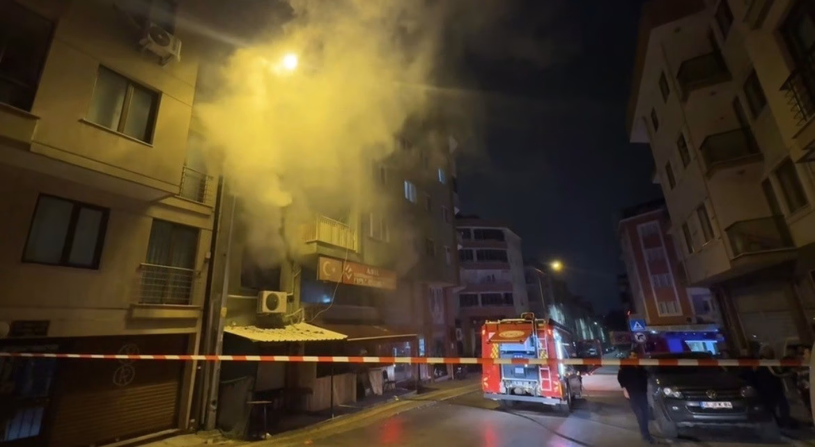 Bursa Nilüfer'de Kıraathanede Yangın Çıktı