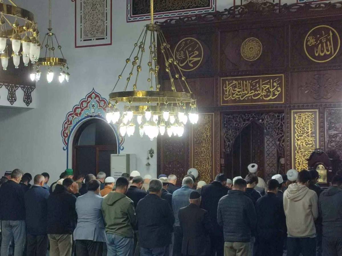Efeler'de Sabah Namazı Buluşması Gerçekleşti