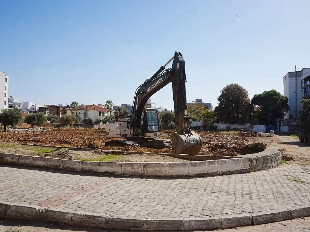 Germencik'te kapalı pazar yeri için çalışmalar başladı
