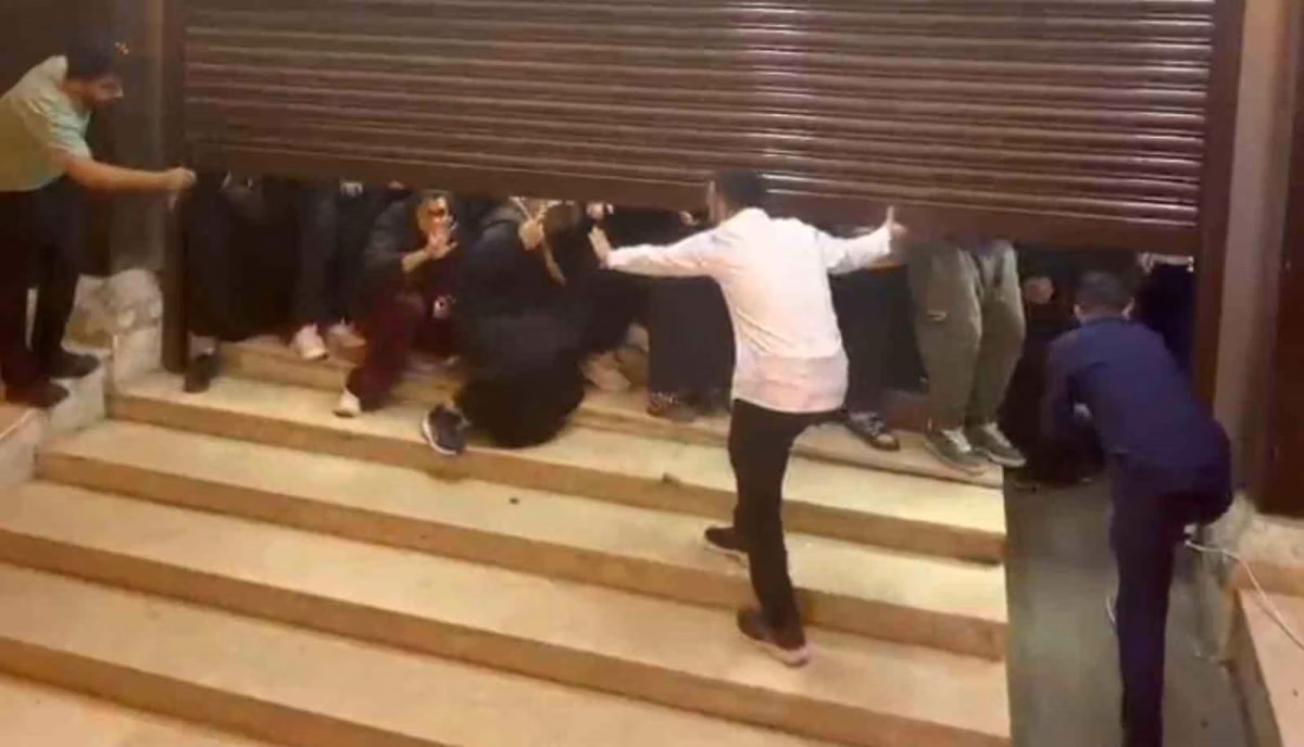 Tekirdağ'da Züccaciye Açılışında İzdiham Yaşandı
