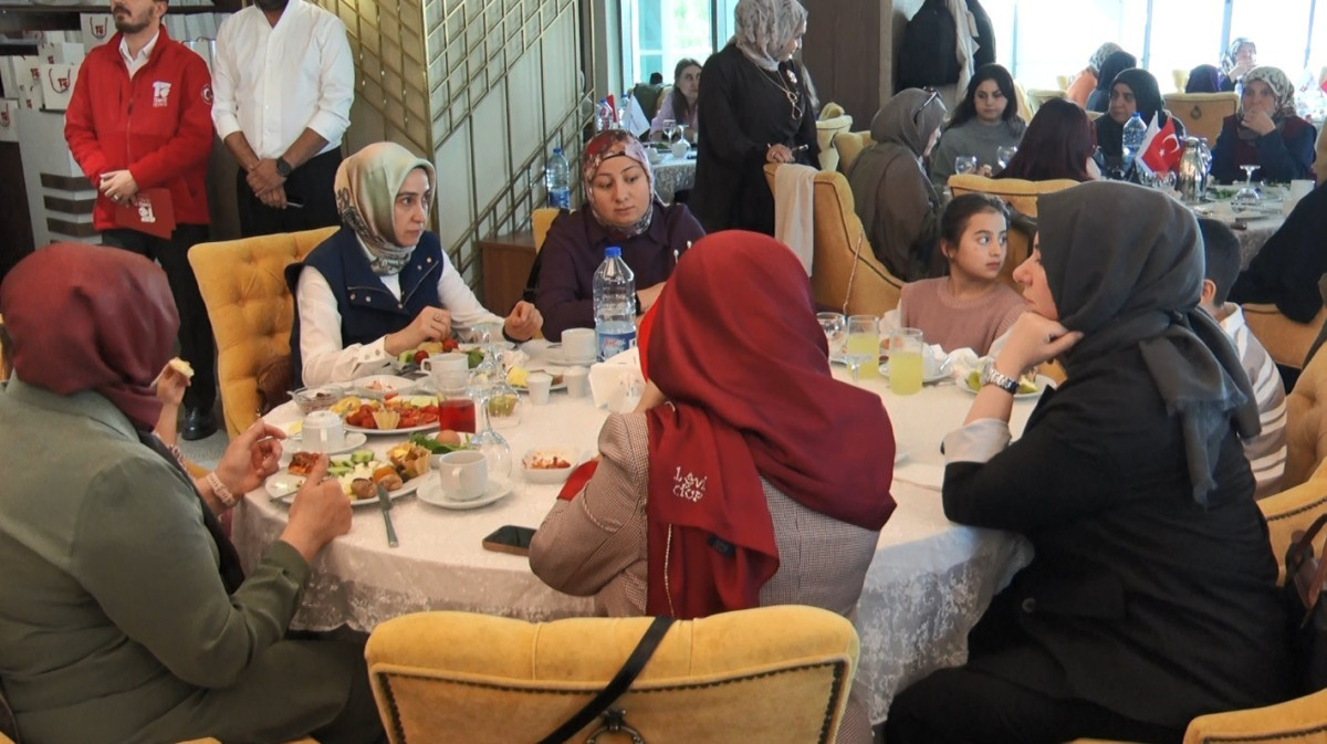 15 Temmuz şehit eşleri Ankara'da buluştu