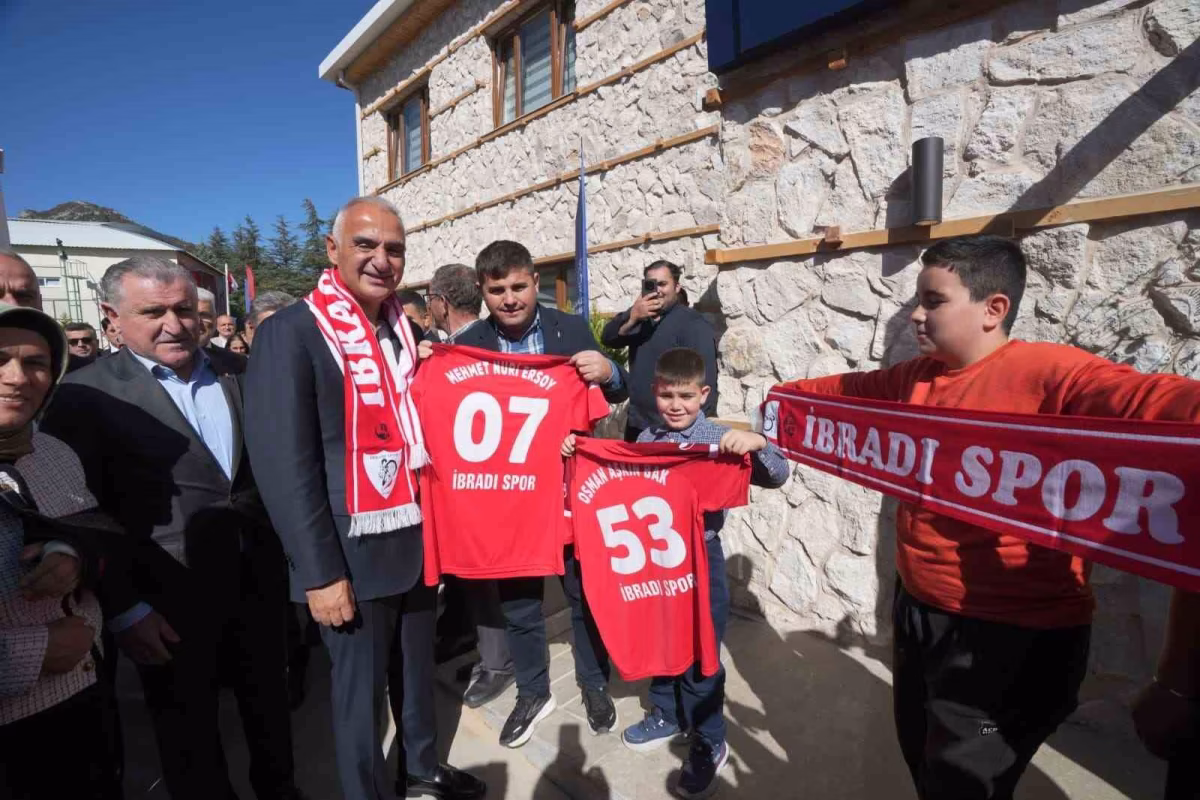 Bakan Ersoy İbradı’da iki yeni eserin açılışını yaptı