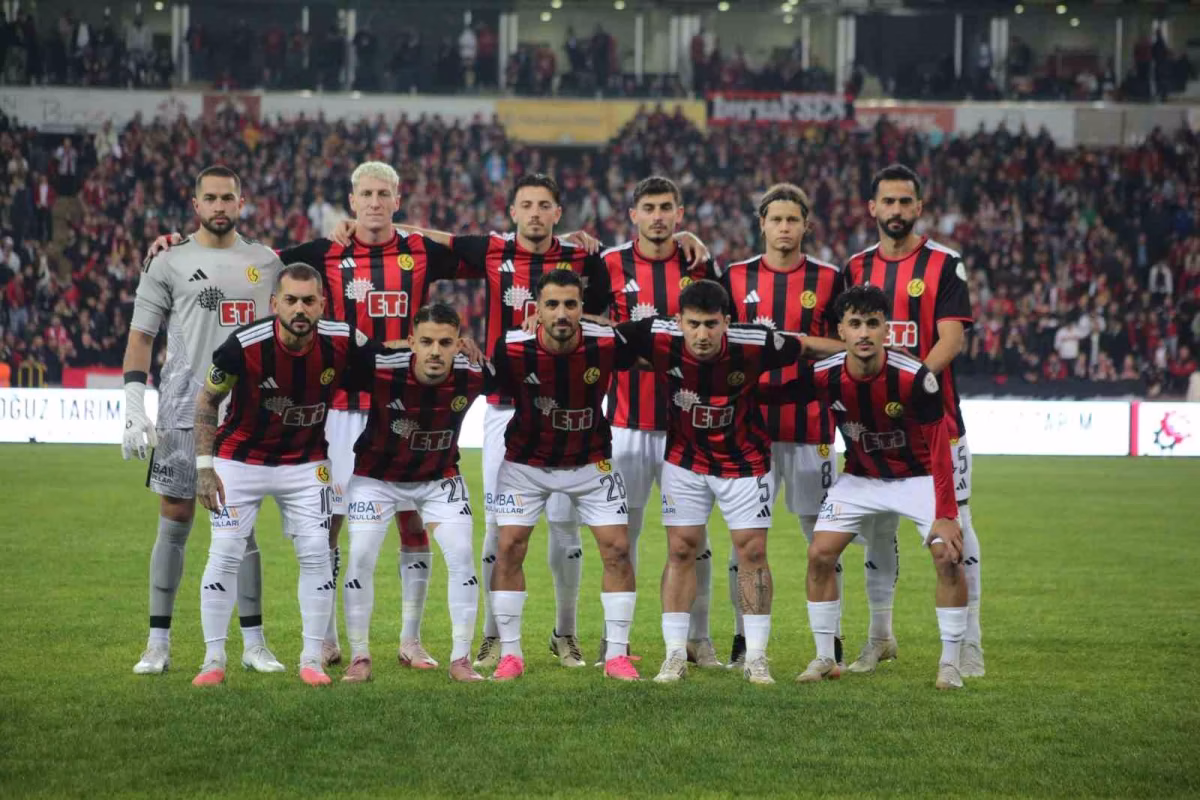 Eskişehirspor ile Bursa Yıldırım Berabere Kaldı