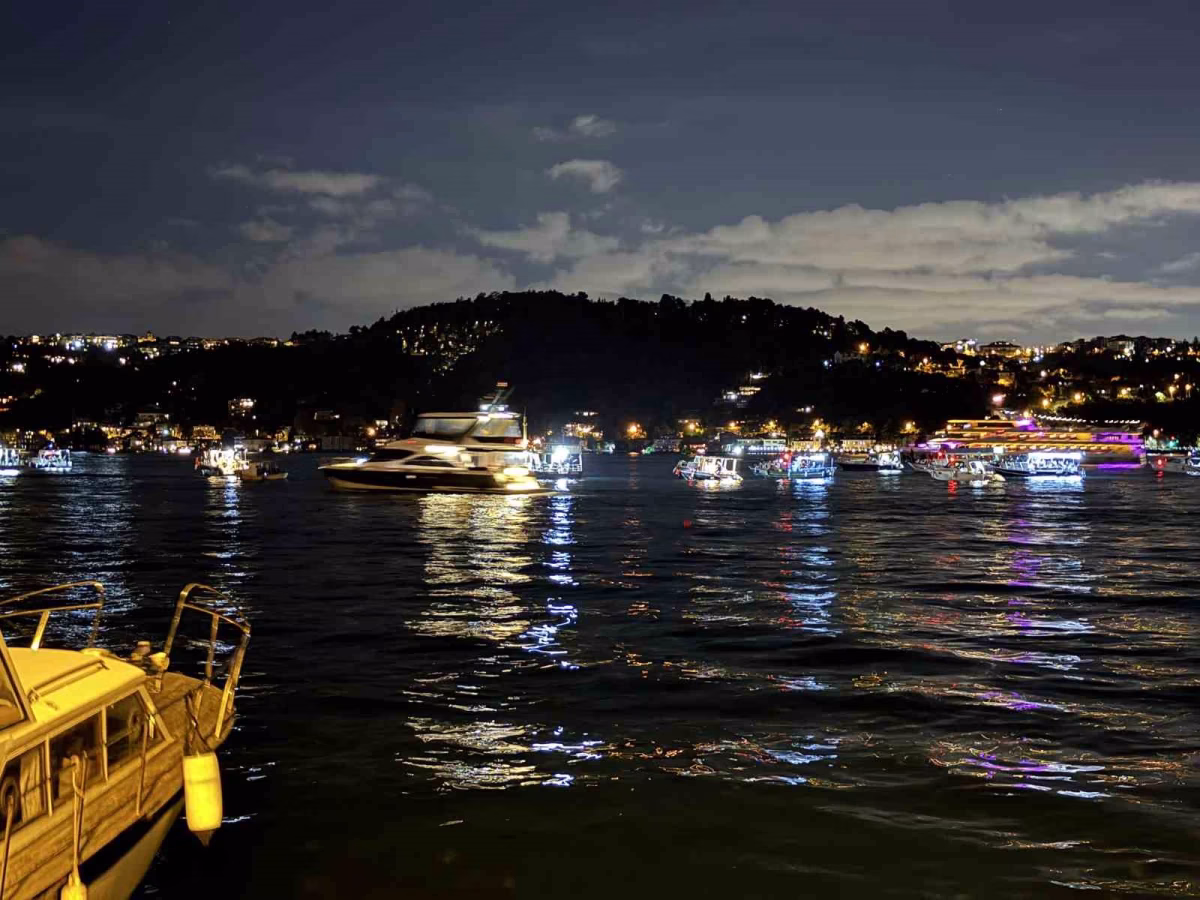 İstanbul Boğazı’nda lüfer bereketi başladı