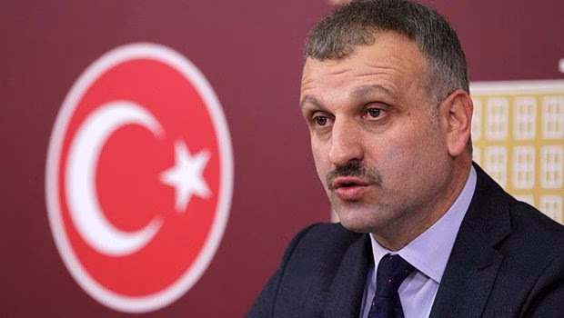 Son Dakika Cumhurbaşkanı Başdanışmanı Oktay Saral görevden alındı