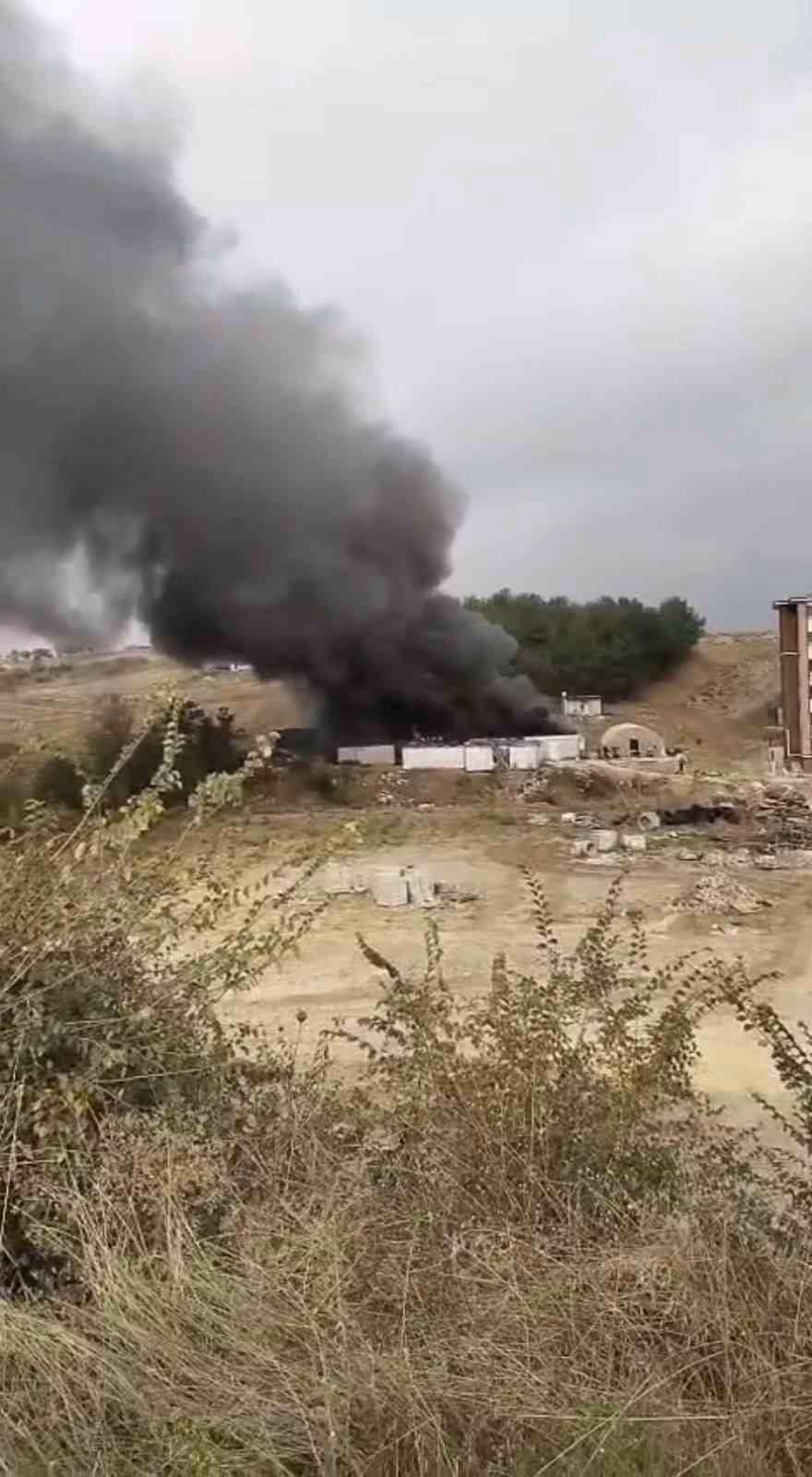 Edirne Şantiyesinde Korkutan Yangın Çıktı