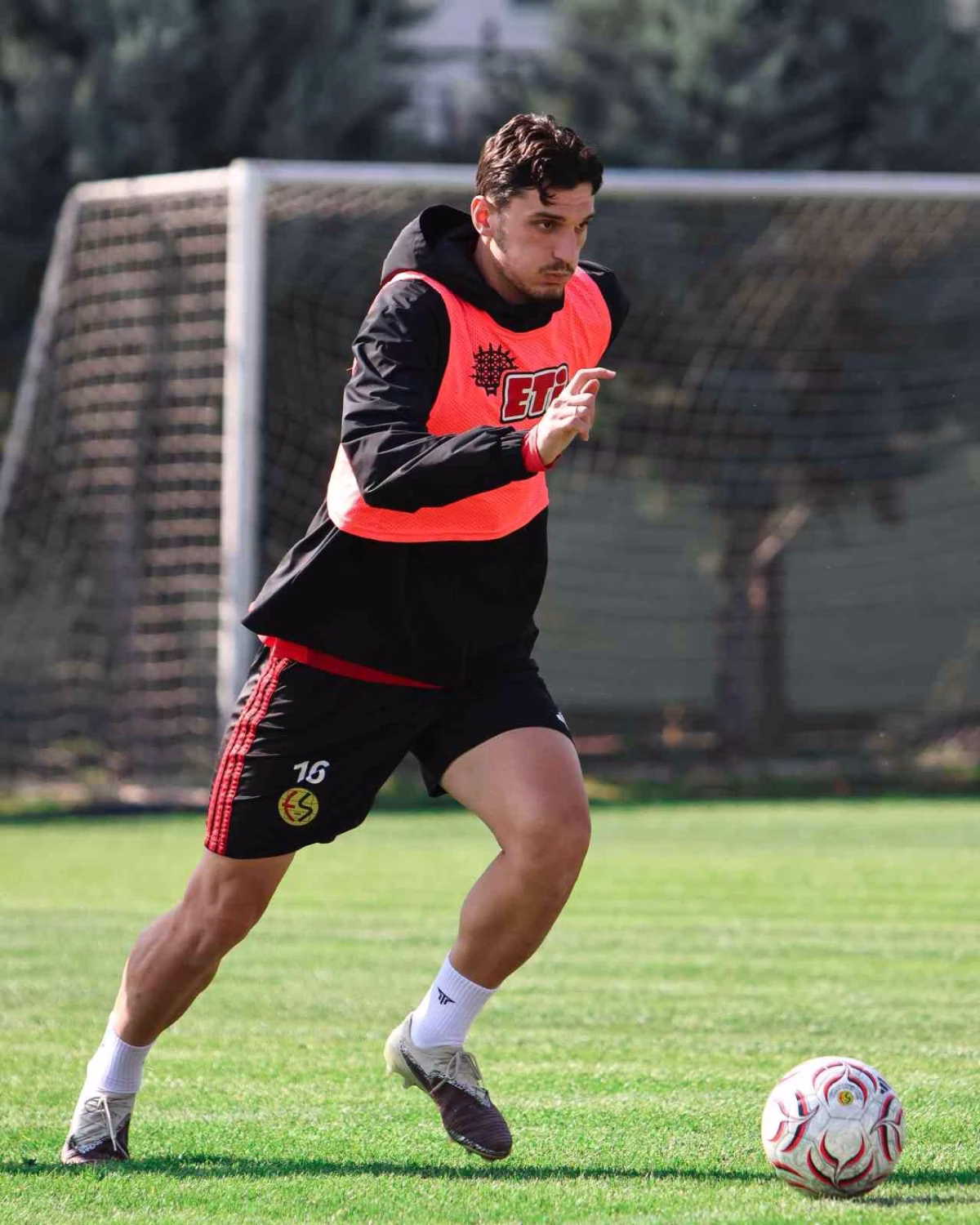 Eskişehirspor kupa hazırlıklarına start verdi