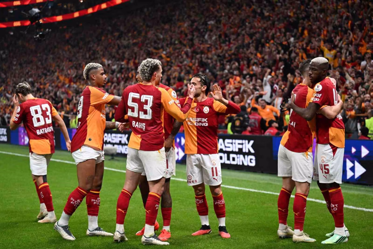 Galatasaray İç Sahadaki Yenilmezliğini Sürdürdü
