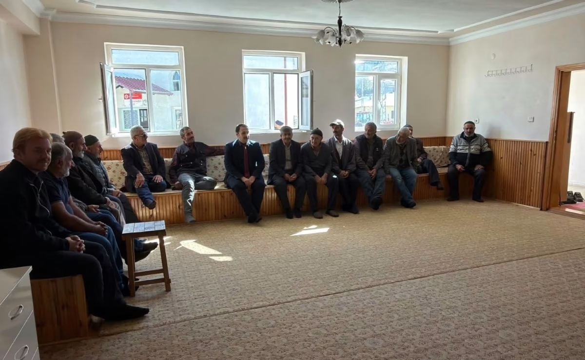 Kaymakam Ahat Köyleri Ziyaret Edip Dinledi