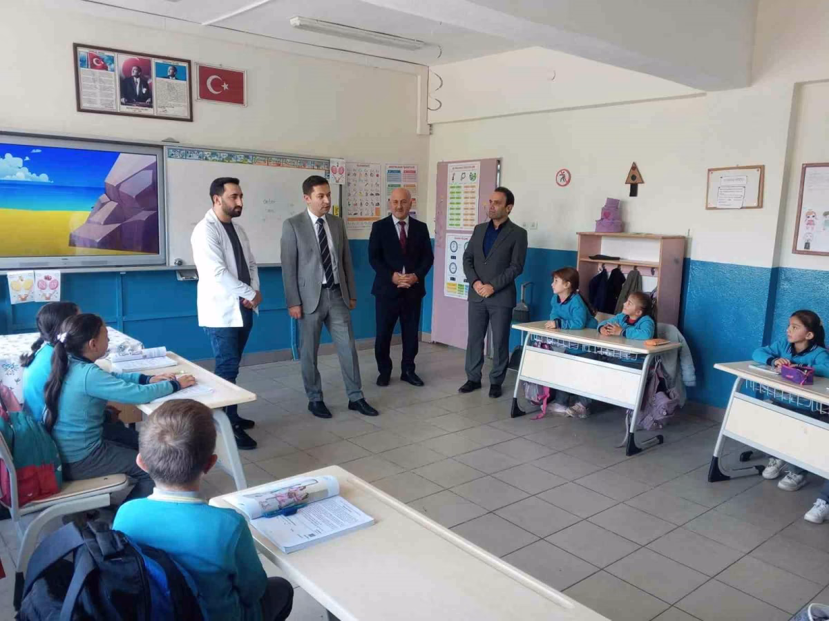 Kaymakam Yıldırım'dan Okul ve Pazar Ziyareti