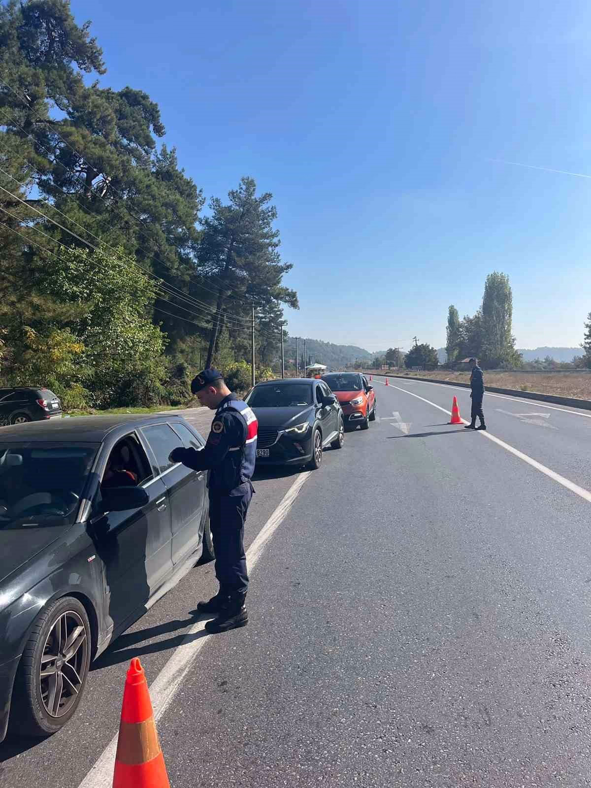 Muğla'da Trafik Denetimlerinde 264 Araç Men Edildi