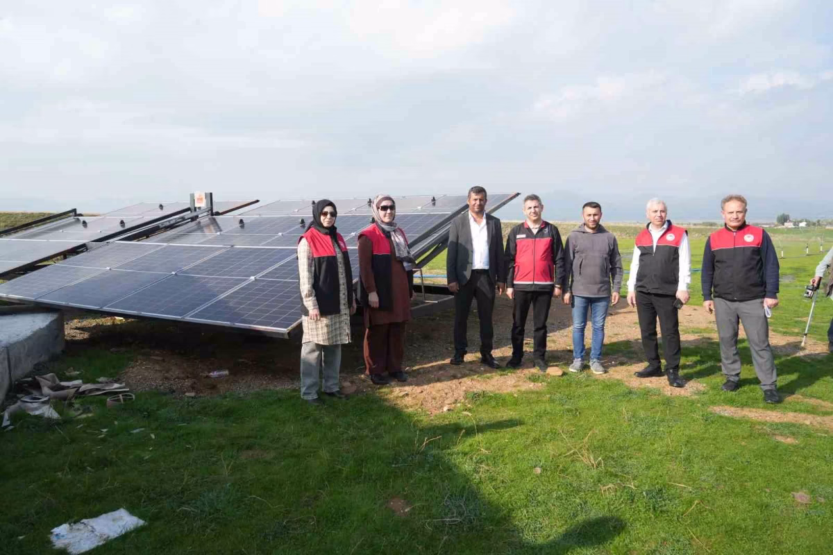 Muş'ta Güneş Enerjili Sulama Projesi Hayata Geçti