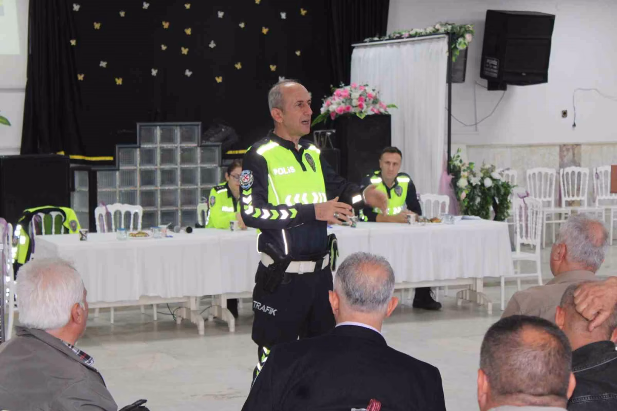 Aydın'da Servis Şoförlerine Trafik Eğitimi