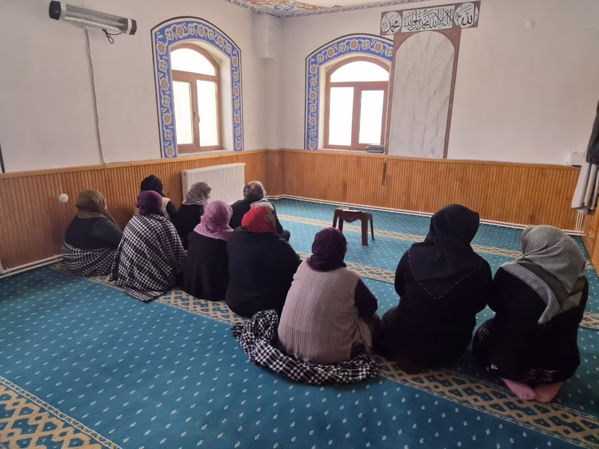 Aydıntepe'de Kadınlar İçin Cami Sohbetleri Başladı