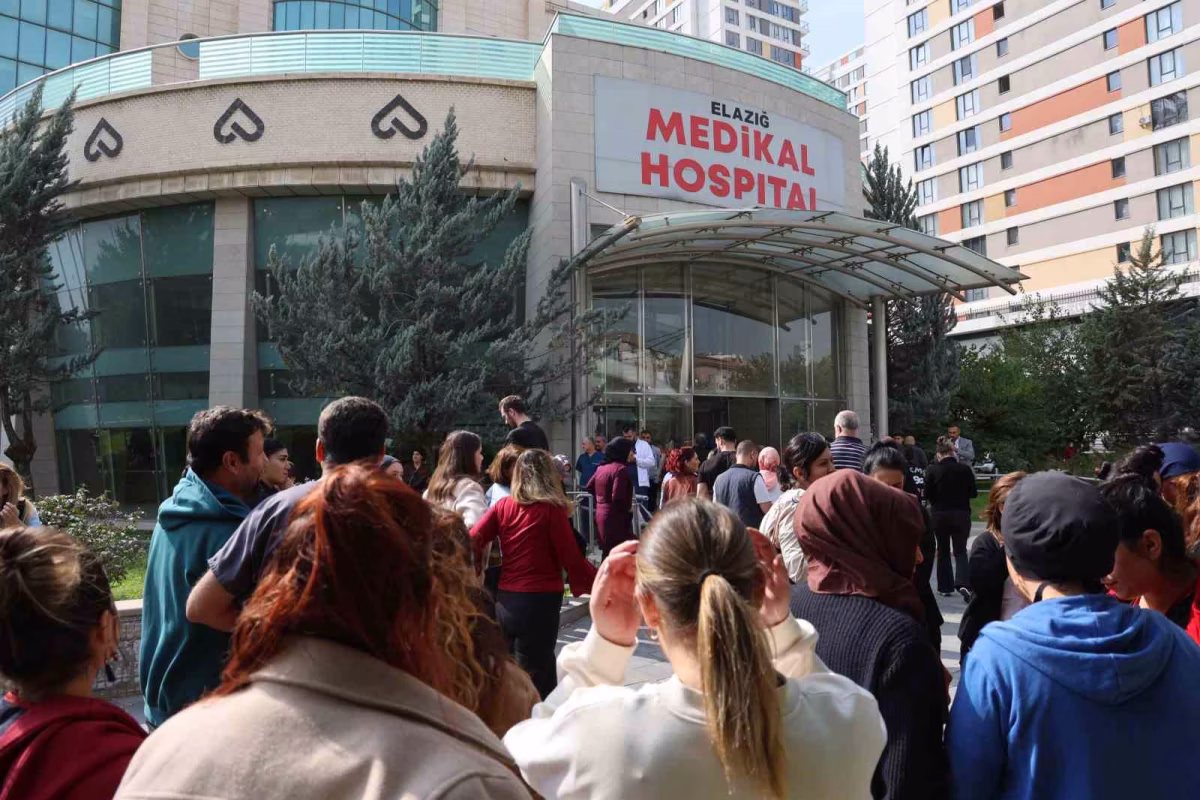 Elazığ Özel Hastanede Maaş İsyanı Başladı