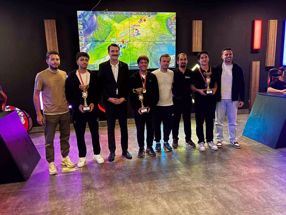 GKV'li Öğrencilerden Dijital Spor Başarısı