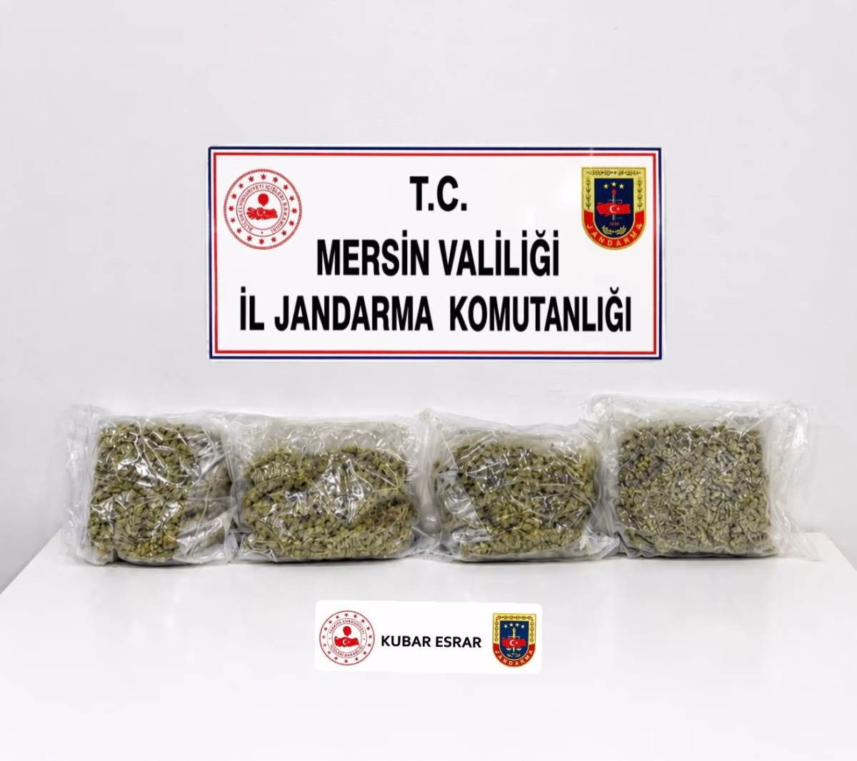 Mersin'de uyuşturucu operasyonu: 4 gözaltı