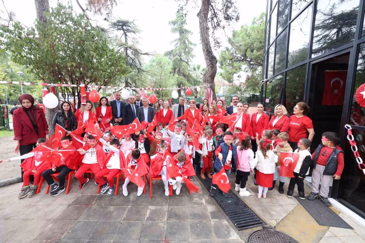 Miniklerden Cumhuriyet Coşkusu