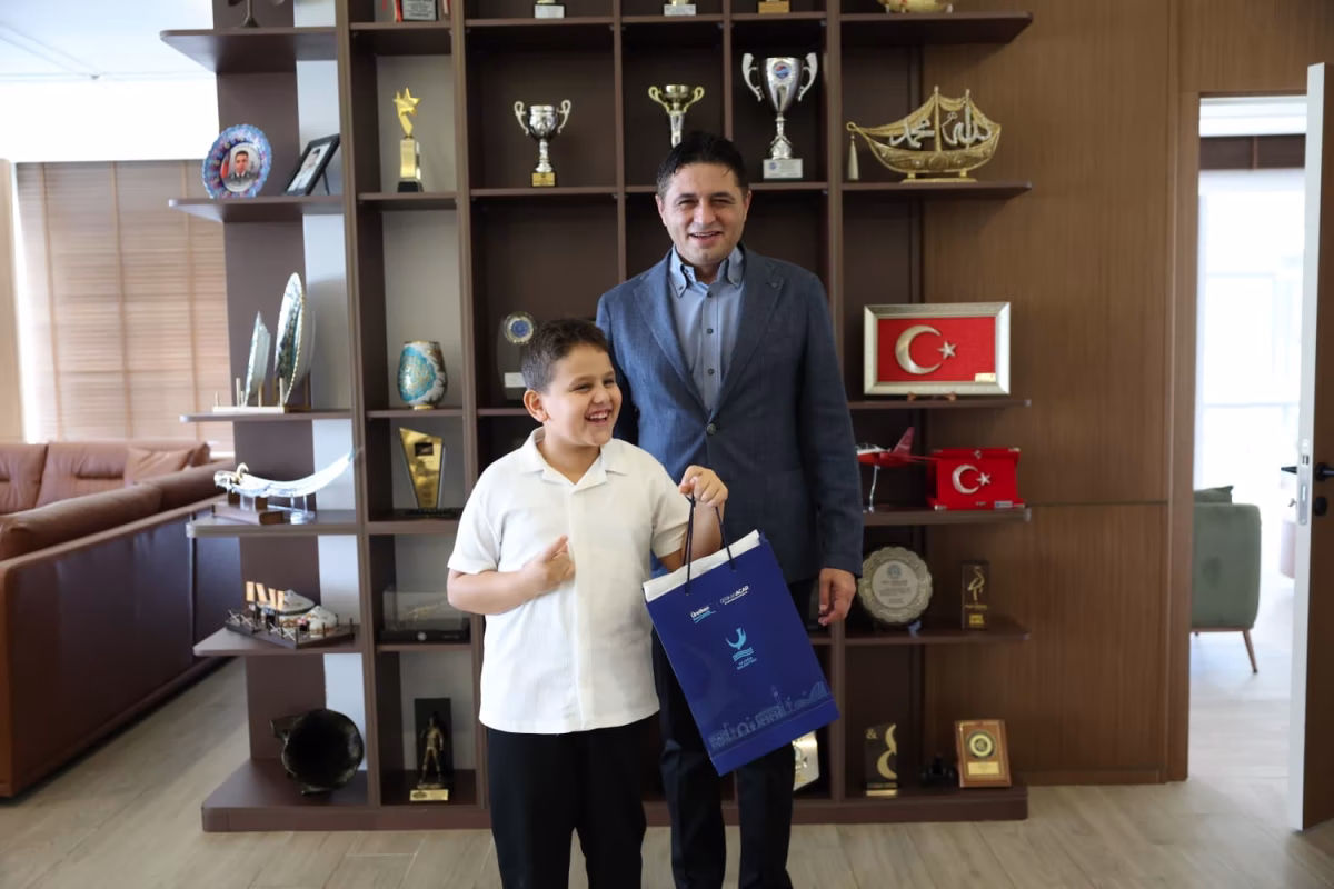 Aliağalı Şampiyon Yüzücü Açık Denizde