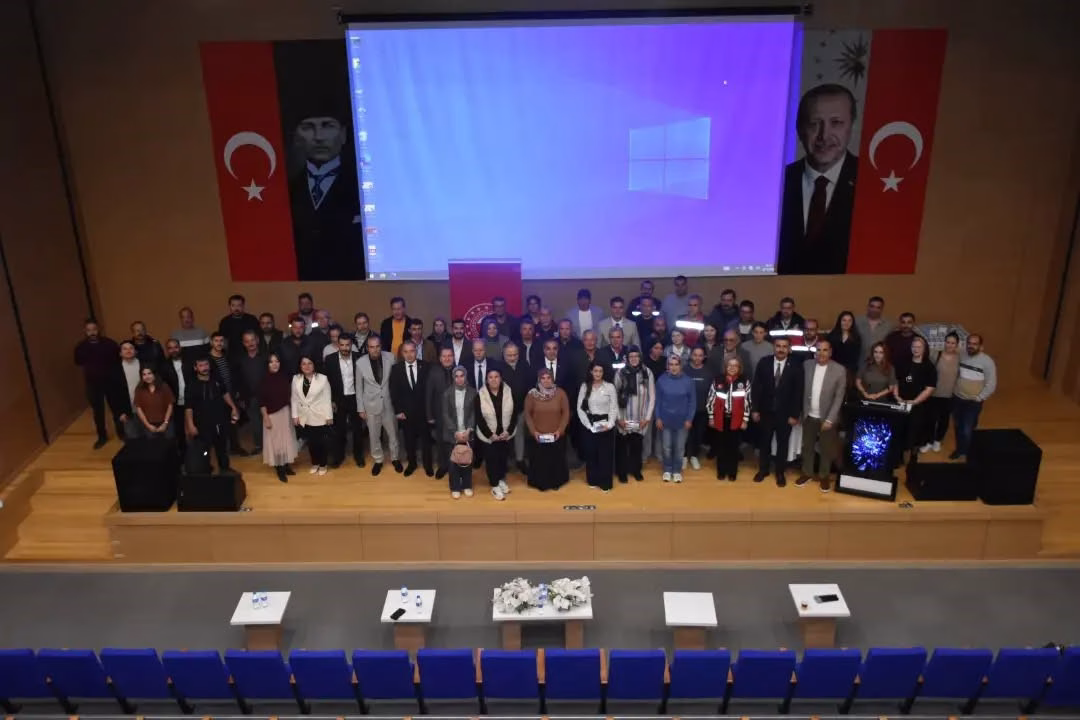 Aydın’da Süt Üreticilerine Cihaz Desteği