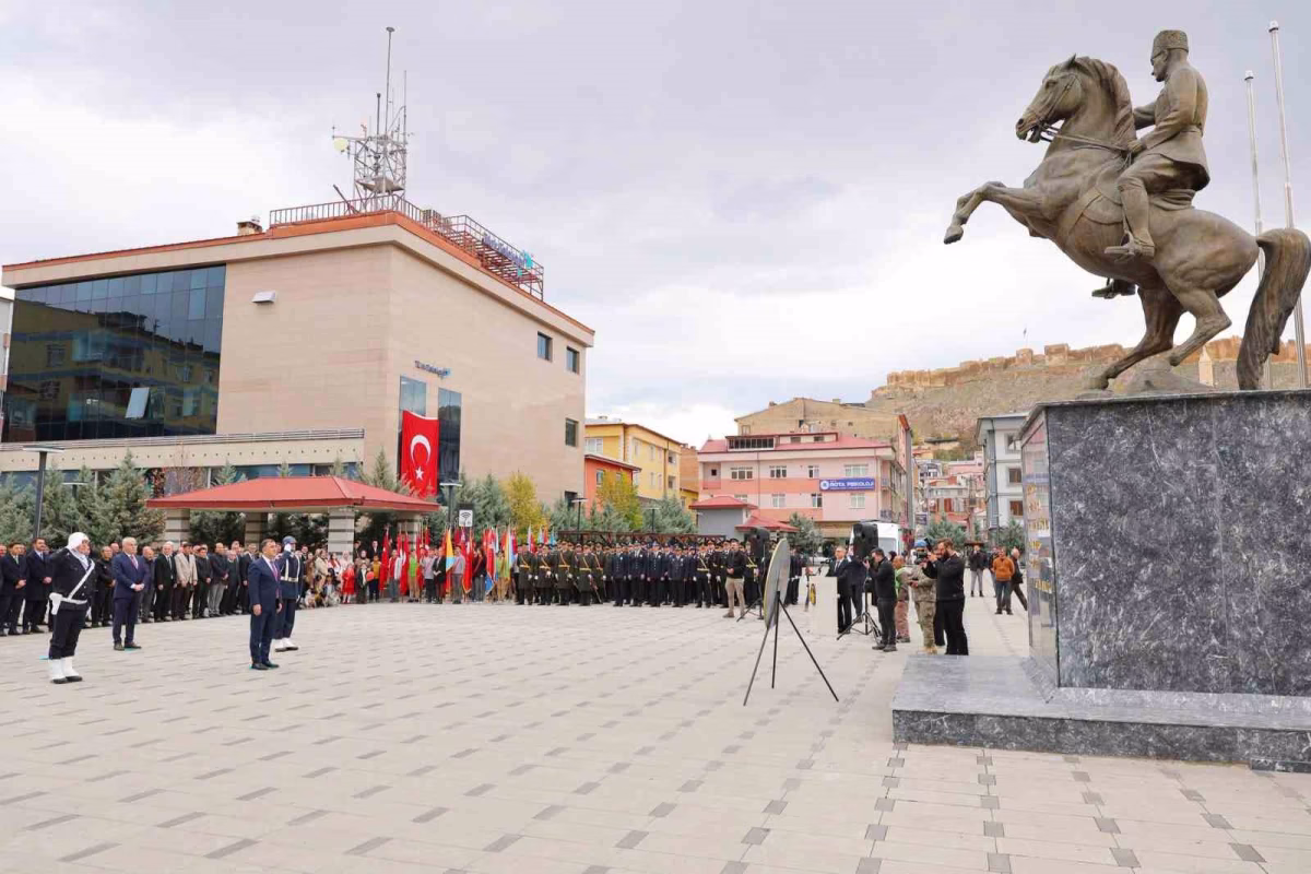 Bayburt'ta 29 Ekim kutlamaları başladı