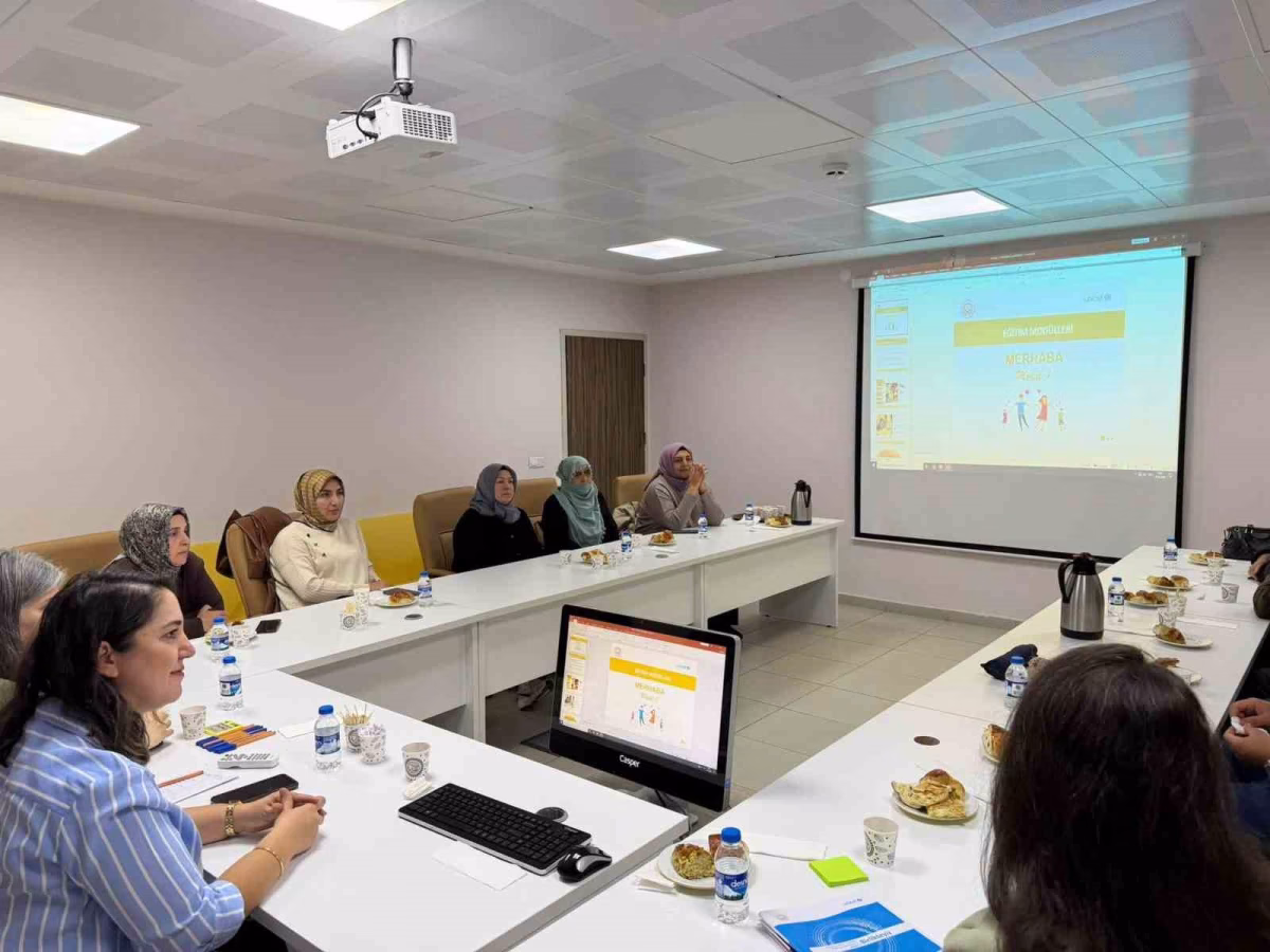 Bayburt’ta koruyucu ailelere özel eğitim