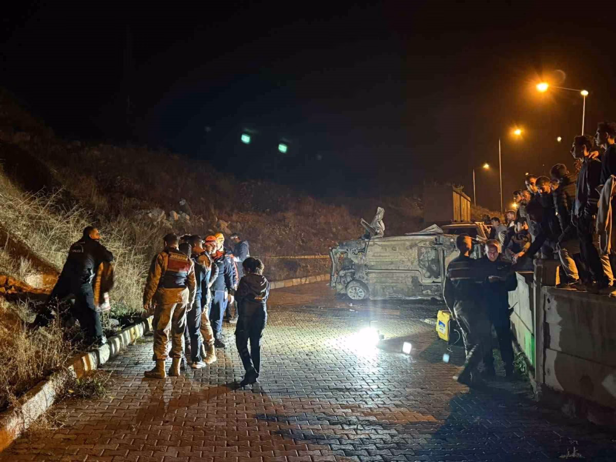 Erzurum'da şarampole yuvarlanan araçta 1 ölü