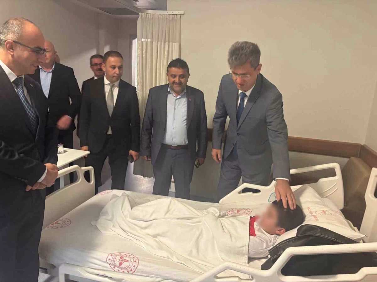 Görele'de öğrenci servisi kaza yaptı: 5 yaralı