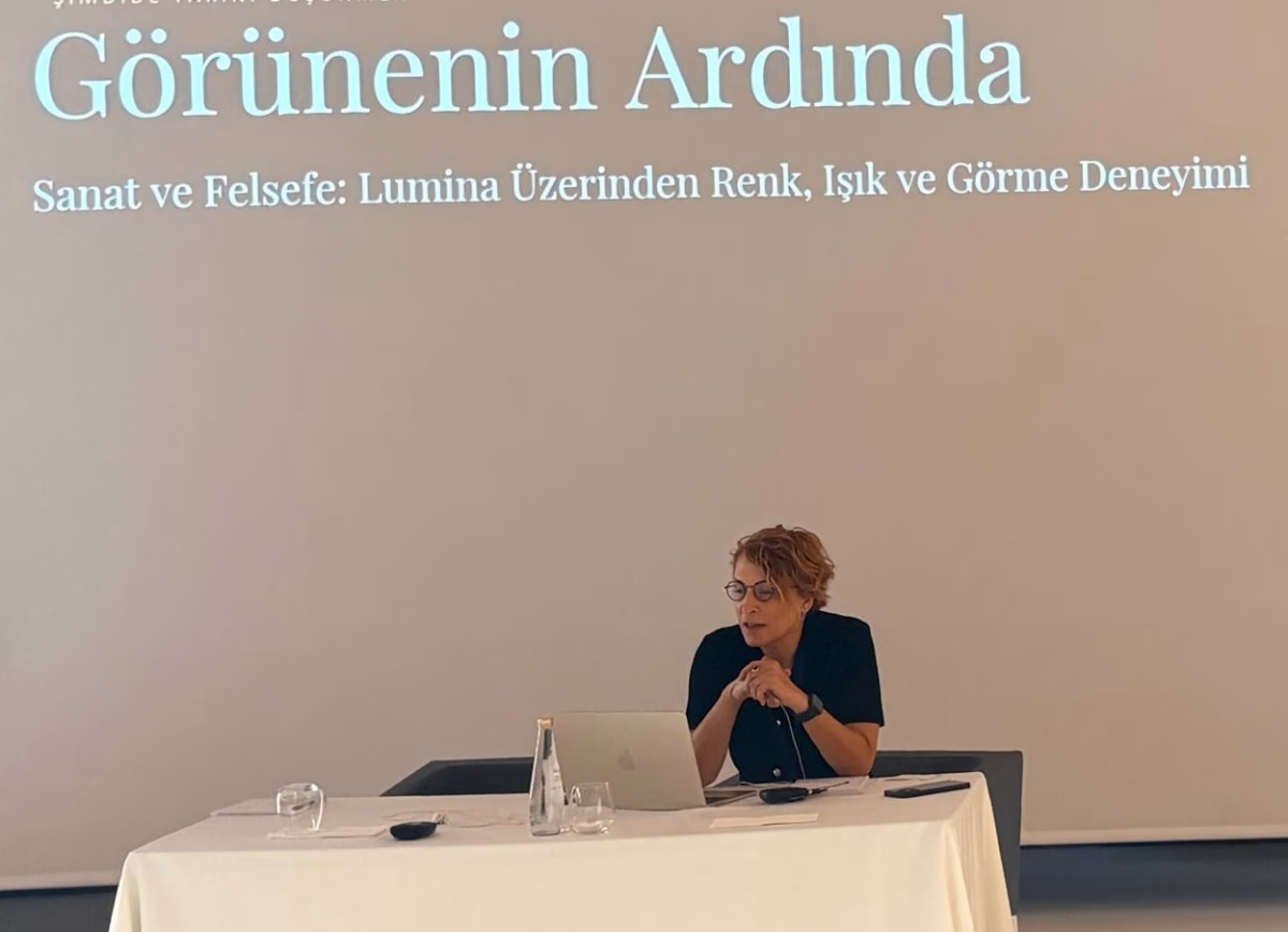 İzmir'de Uluslararası Felsefe Sempozyumu Düzenlendi