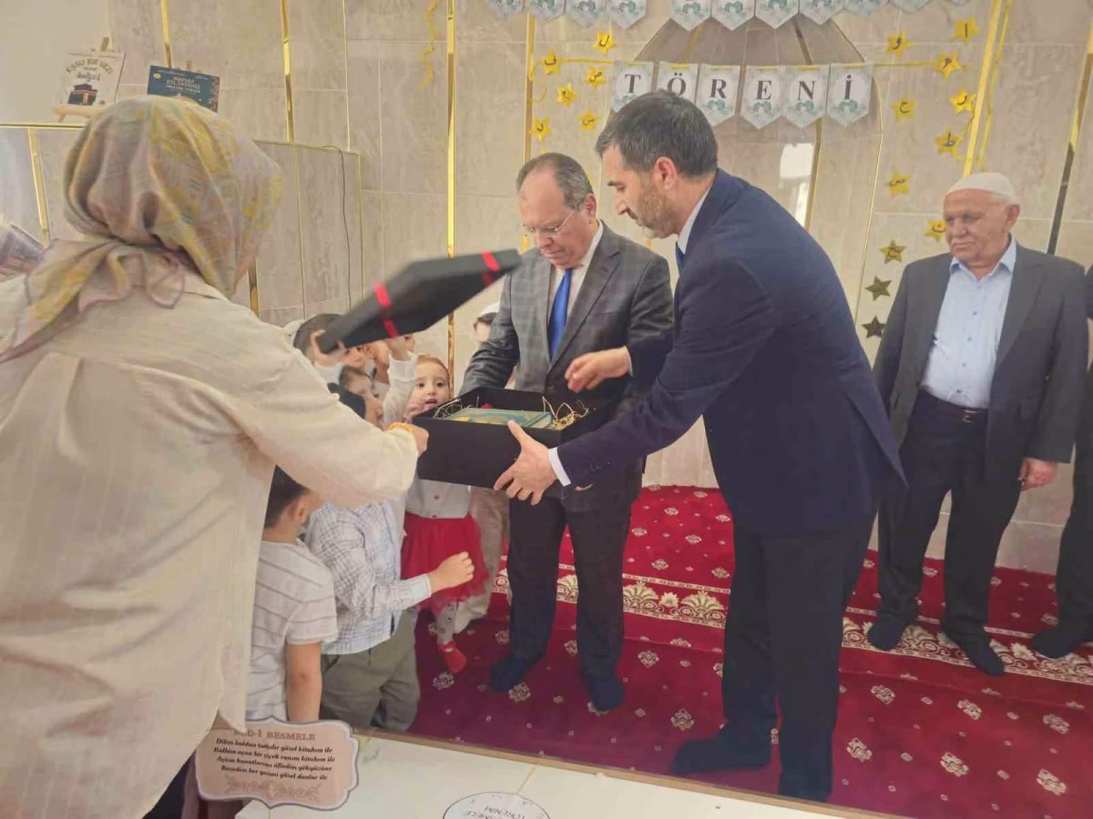 Minik Öğrenciler Bedi Besmeleyle Başladı