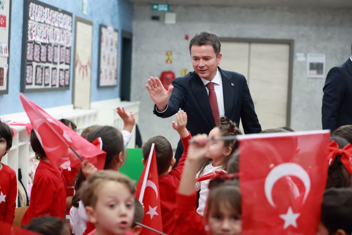 Miniklerden Osmangazi'de renkli Cumhuriyet kutlaması