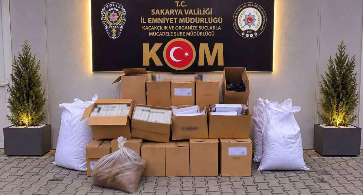 Sakarya’da Binlerce Kaçak Makaron Ele Geçirildi