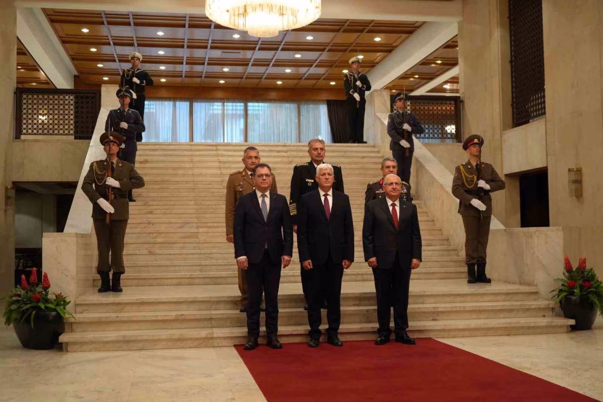 Savunma Bakanları Sofya'da Bir Araya Geldi